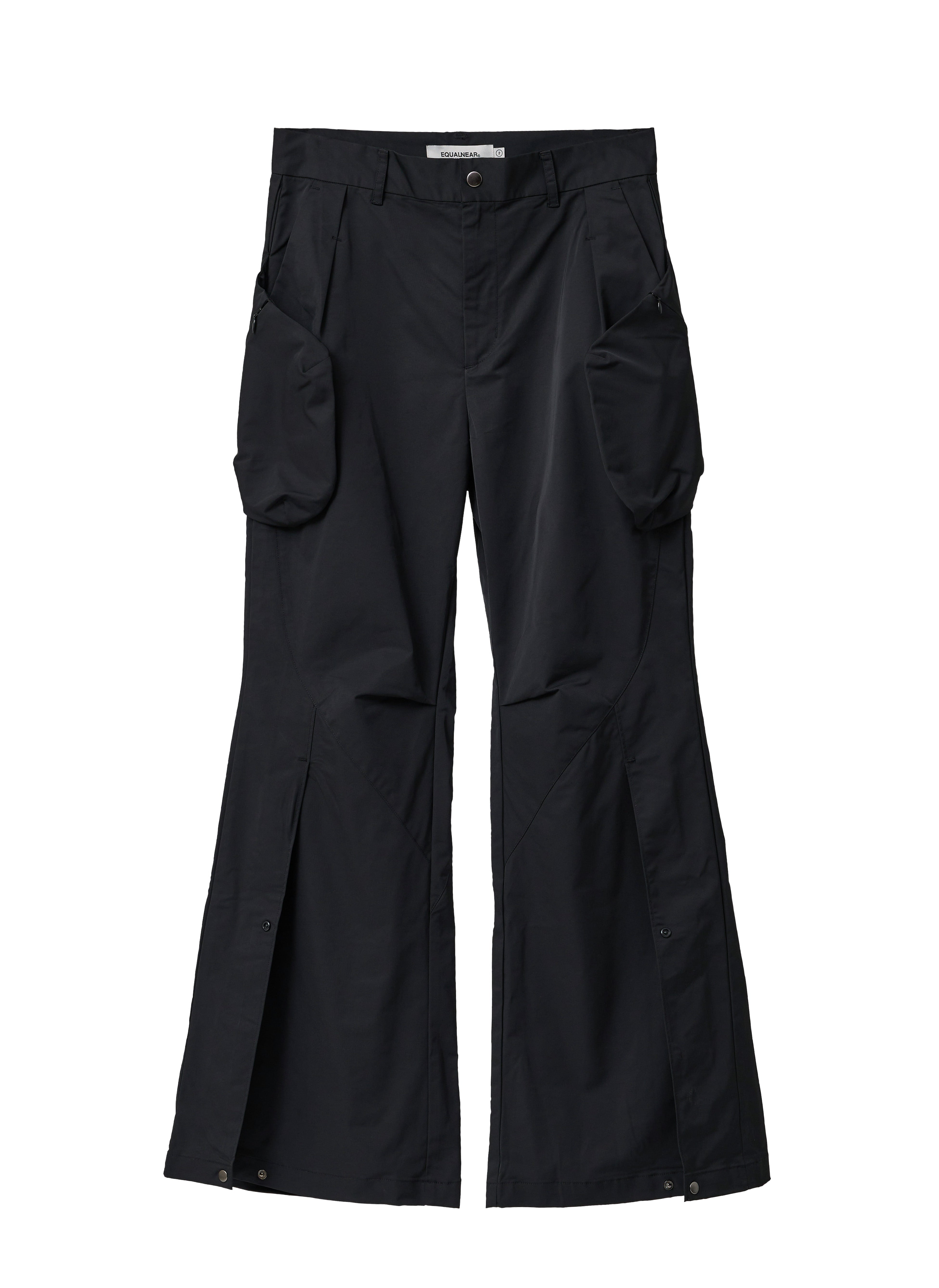 Aero-Flared Cargo Pants - Black