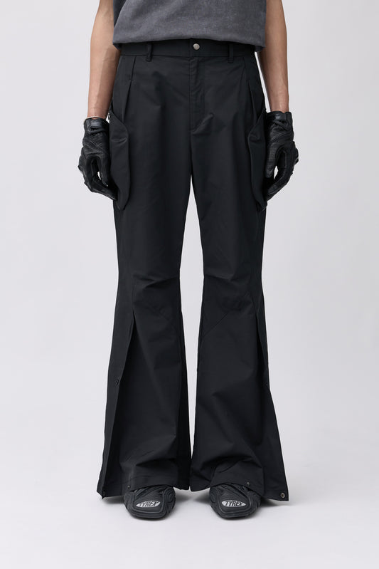 Aero-Flared Cargo Pants - Black