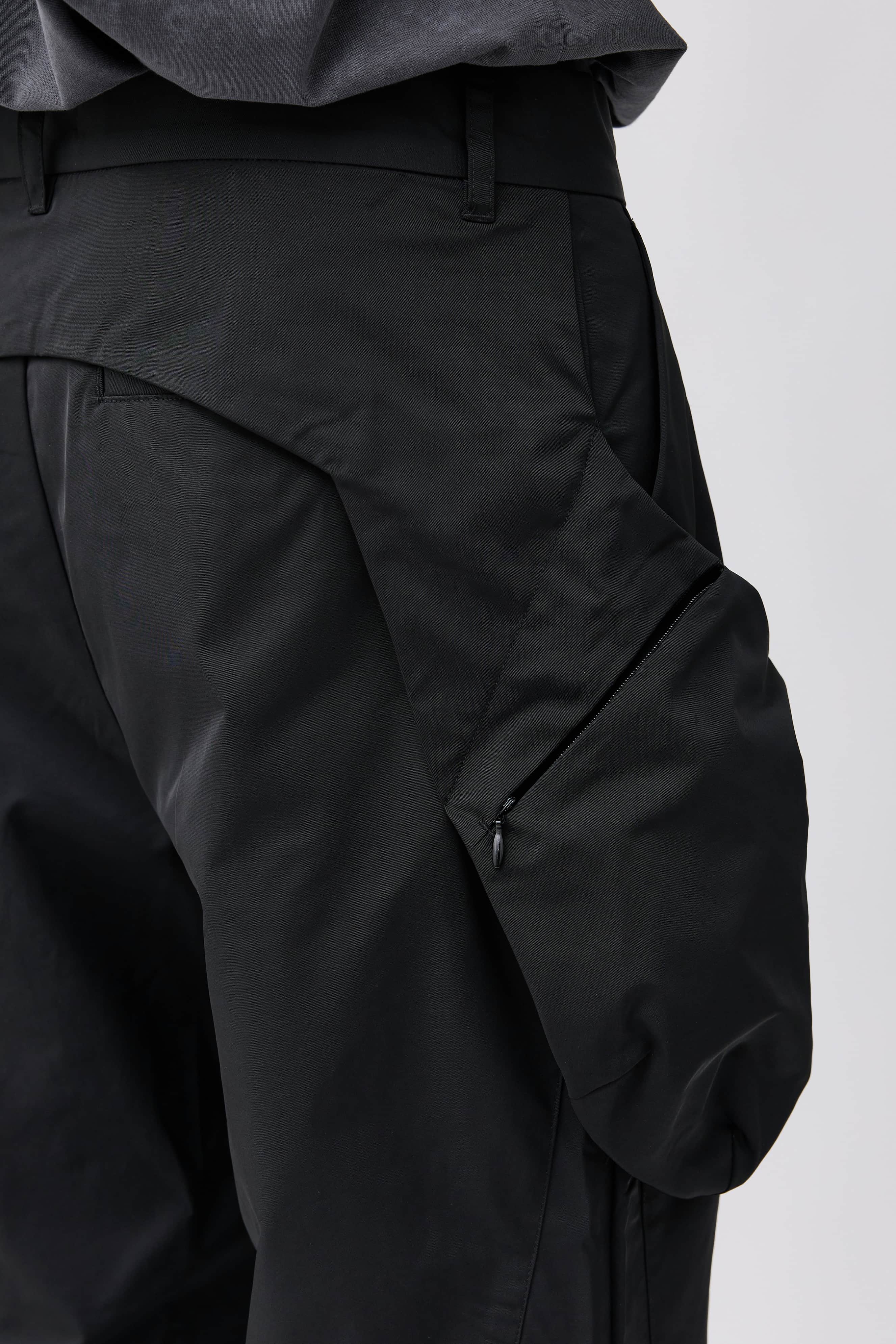 Aero-Flared Cargo Pants - Black