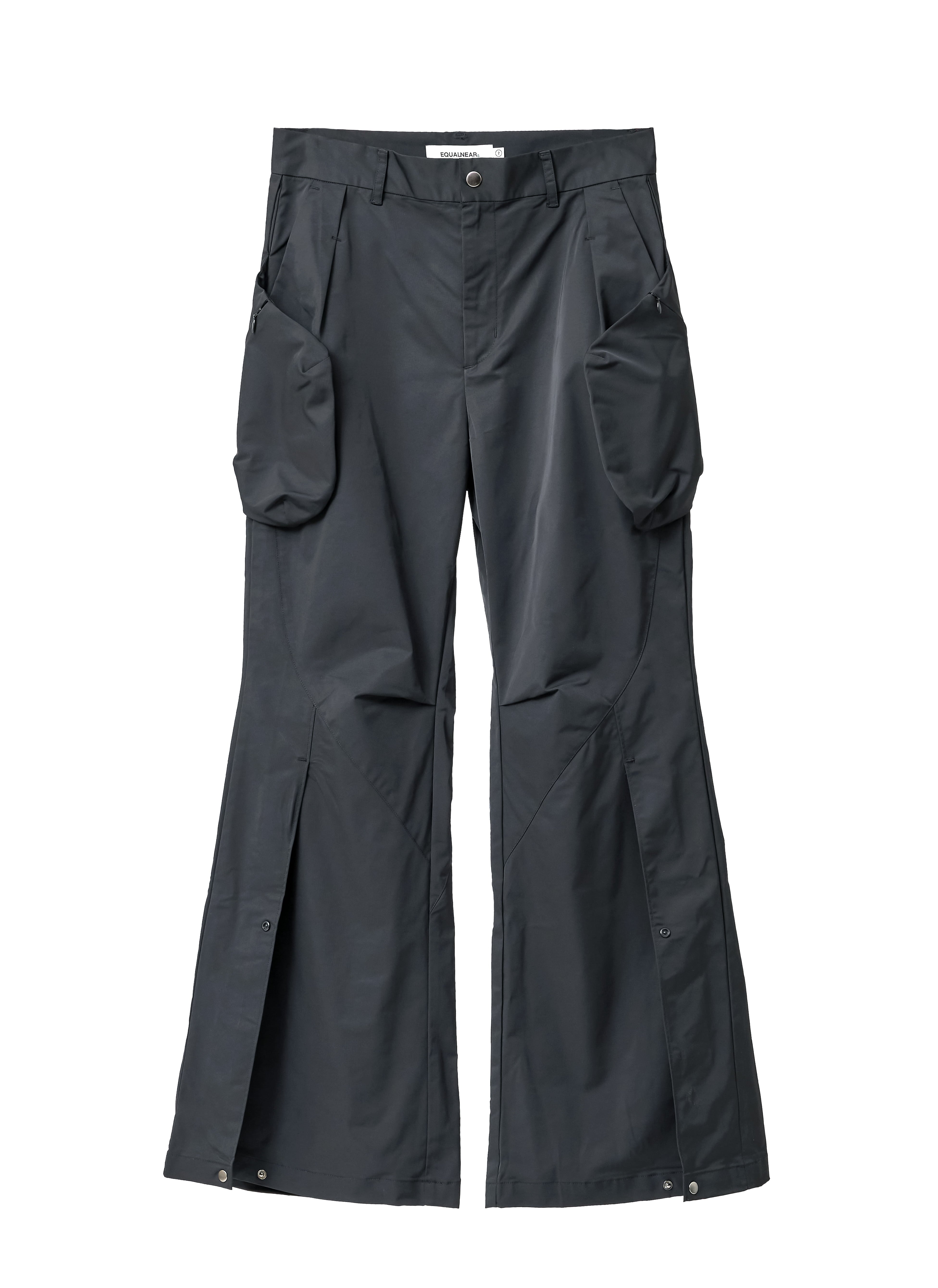 Aero-Flared Cargo Pants - Gray