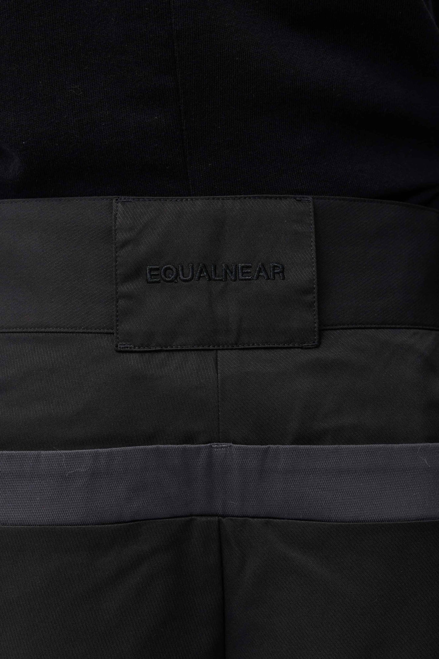 Streamlined Tailored Shorts - Black