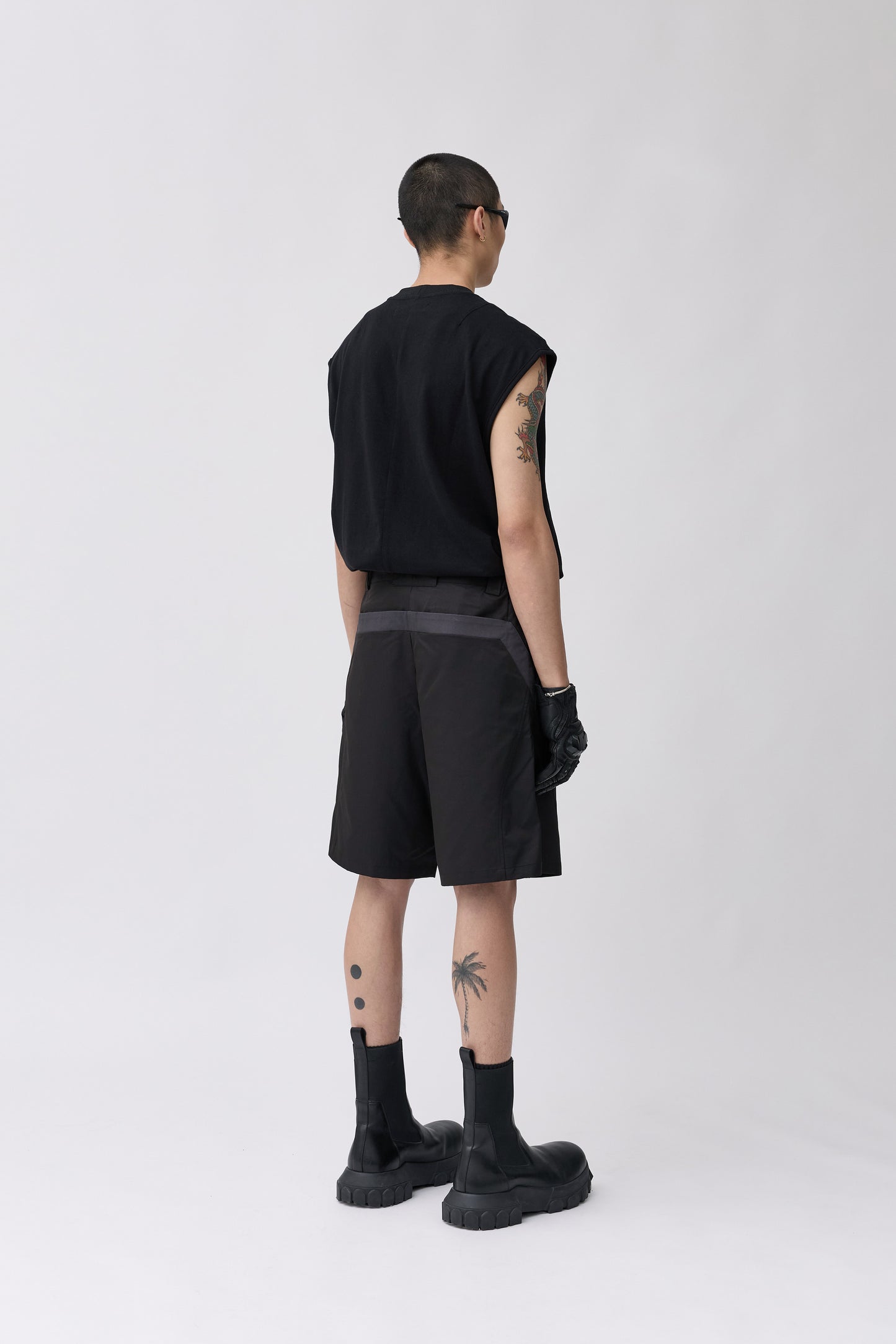 Streamlined Tailored Shorts - Black