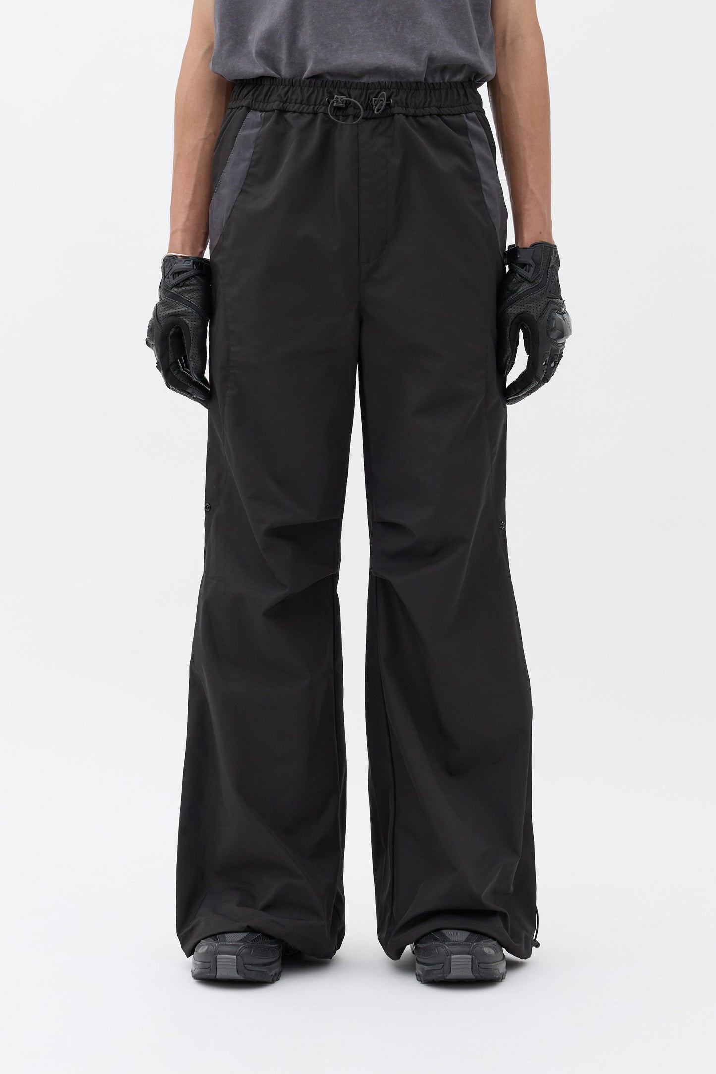 C&G Parachute Pants - Black