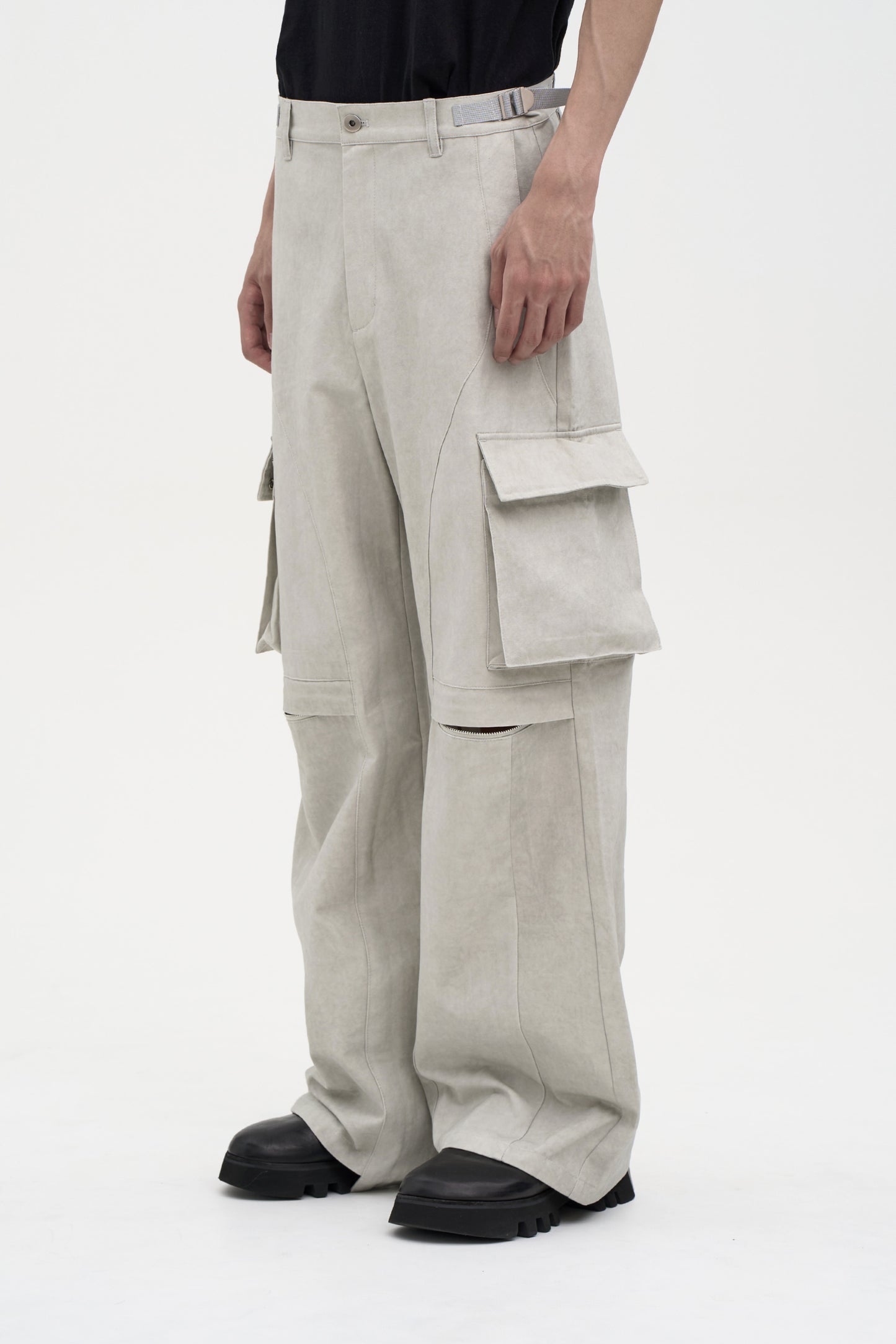 Temple Cargo Pants - Light Gray