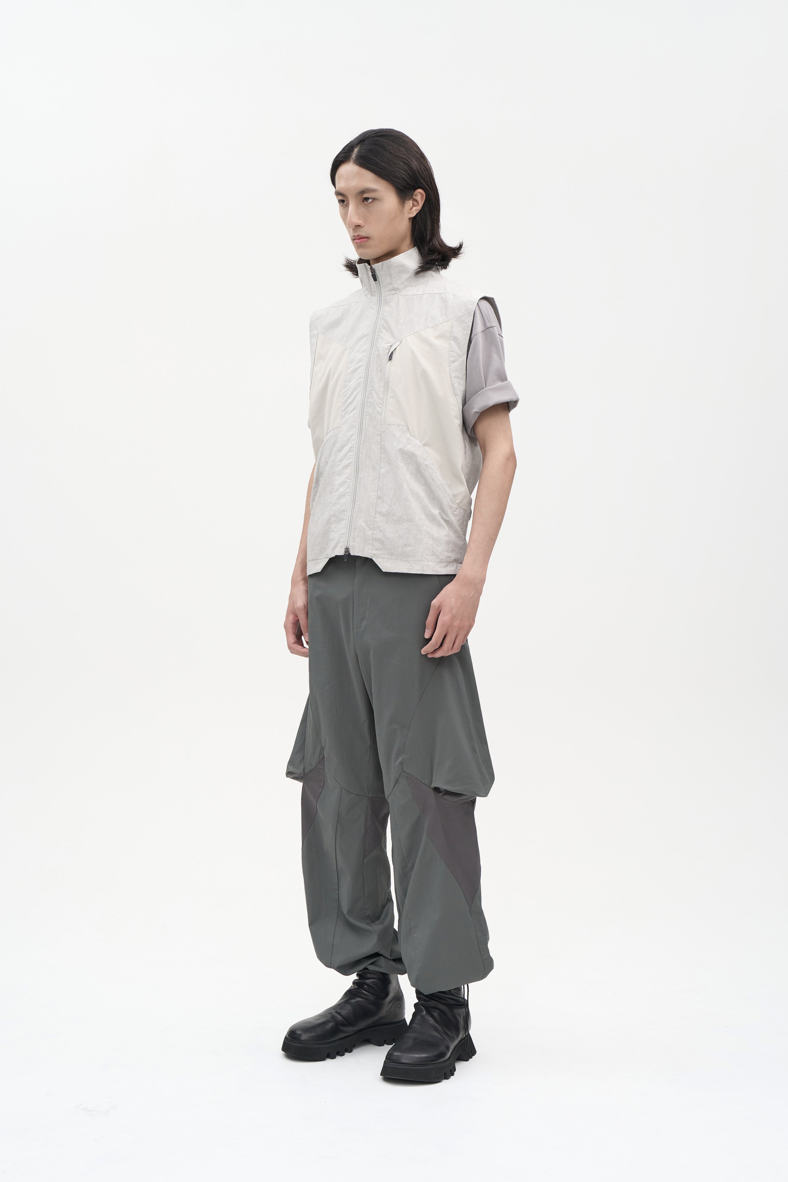 Explorer Vest - Light Gray