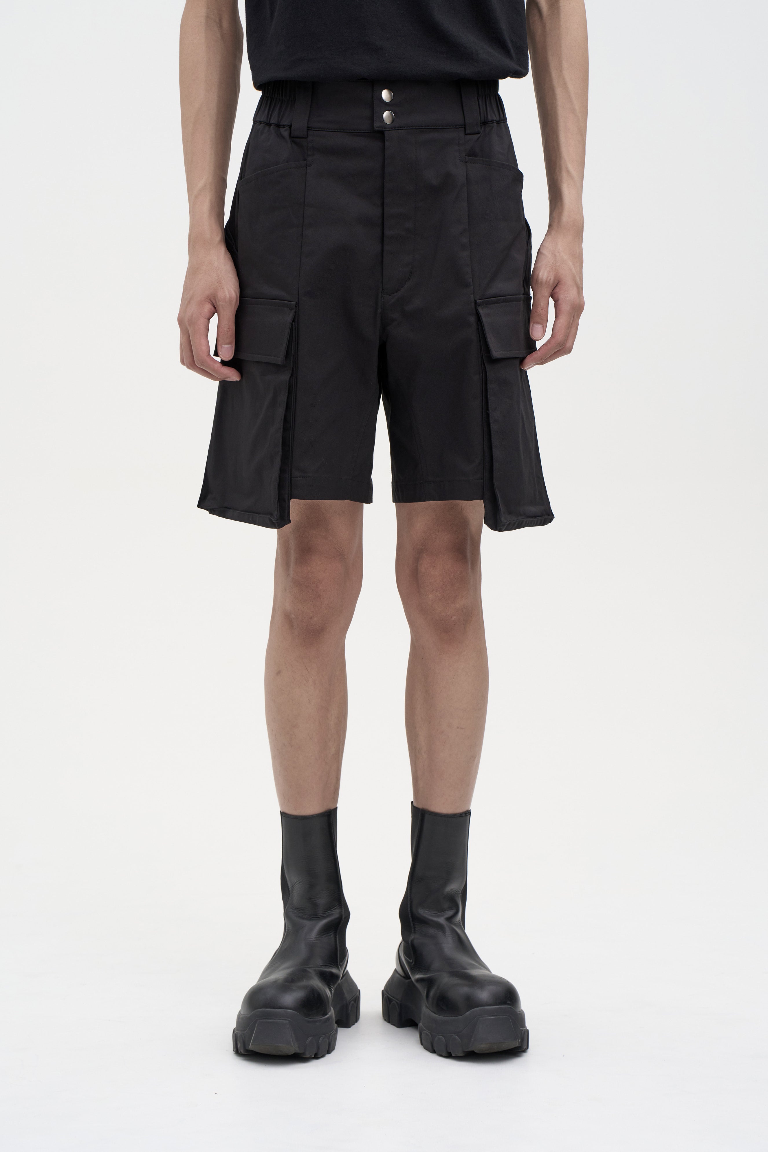 Temple Run Cargo Shorts - Black