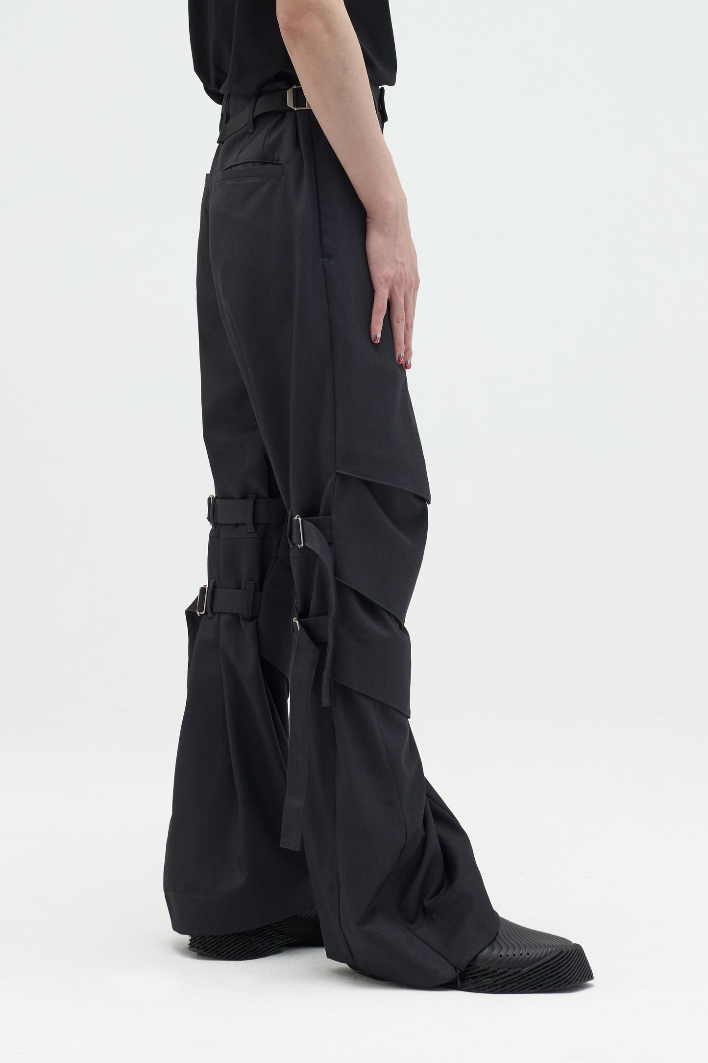 Armor Flared Pants - Gray