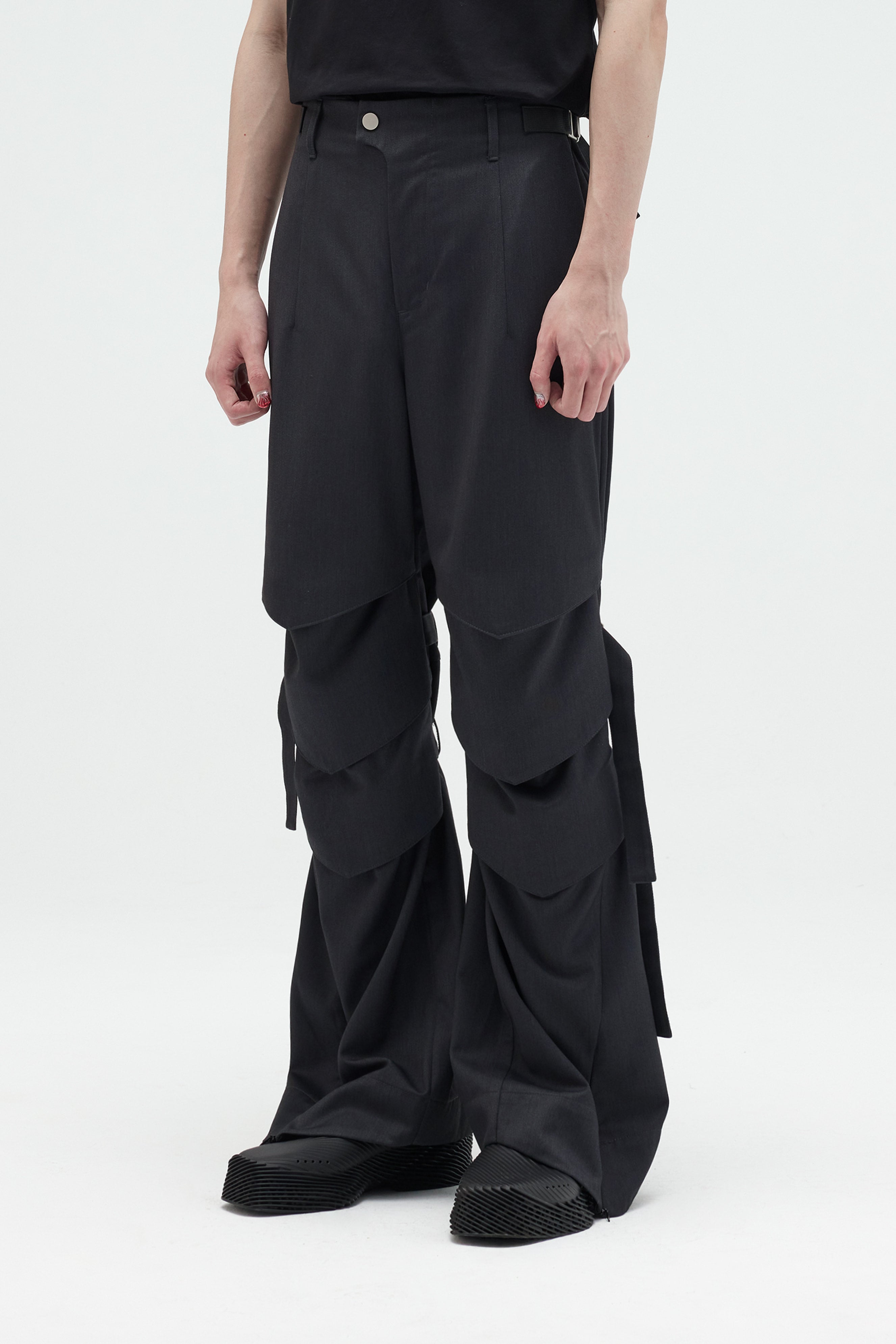 Armor Flared Pants - Gray