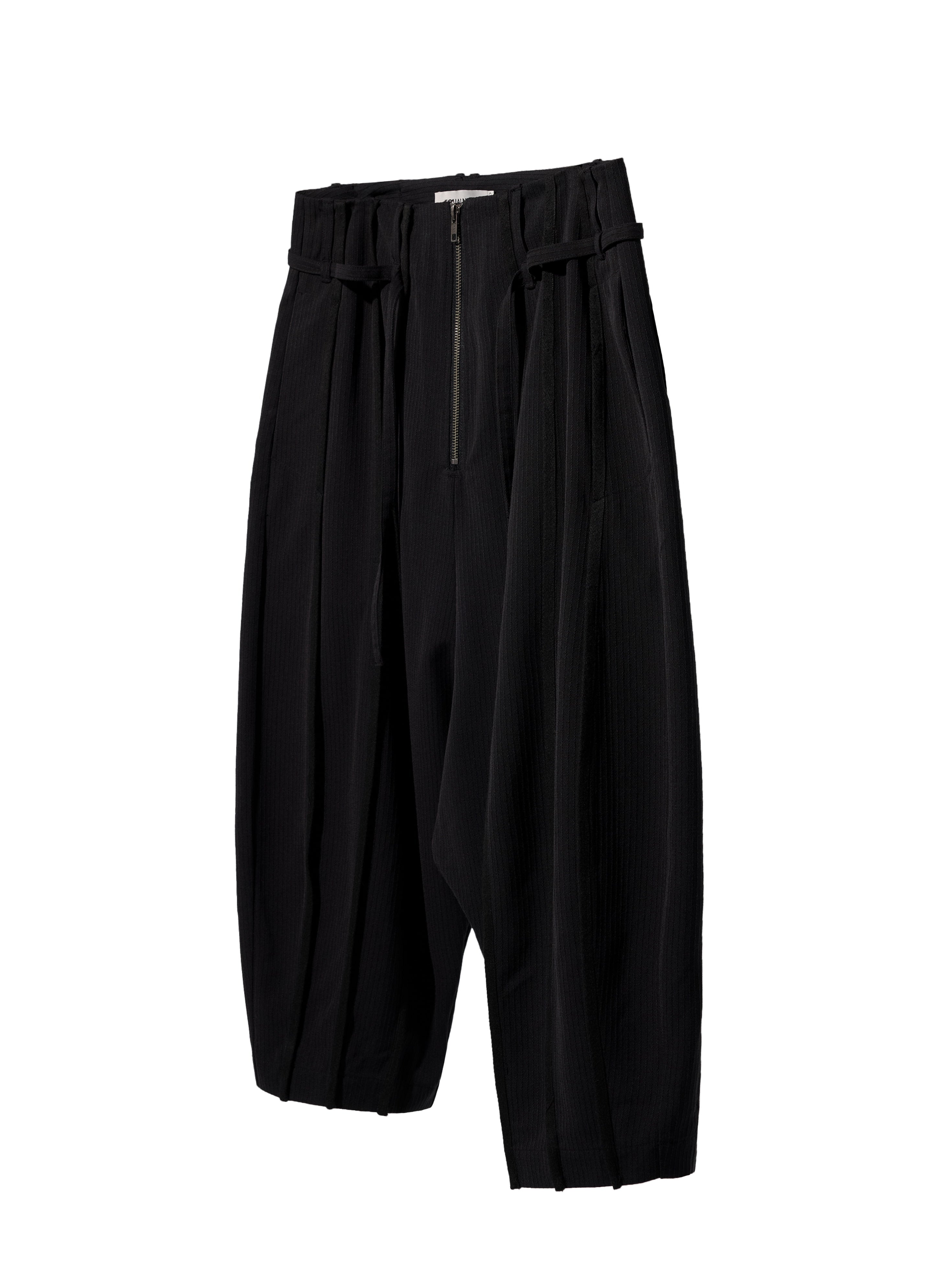 Pilgrim Cropped Shorts - Black