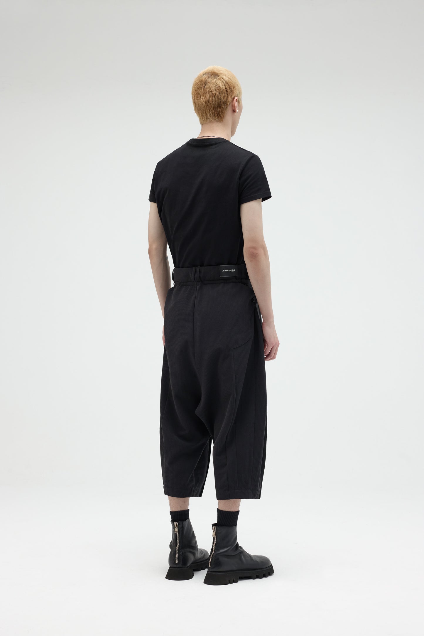 Pilgrim Cropped Shorts - Black