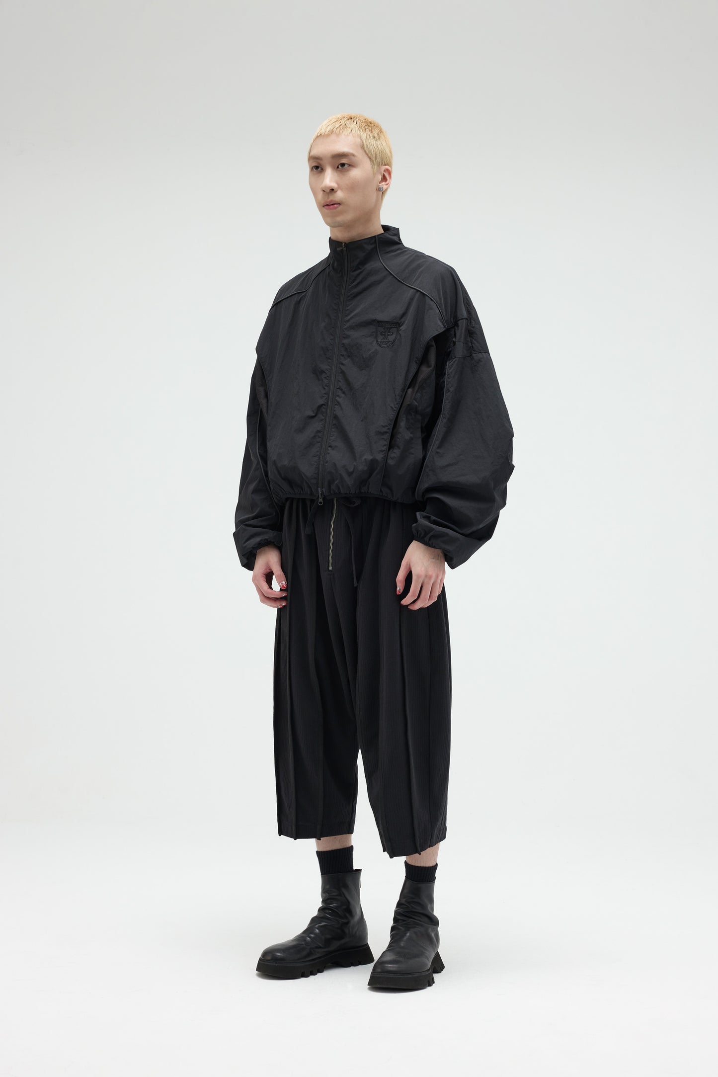 The Vanguard Jacket - Black